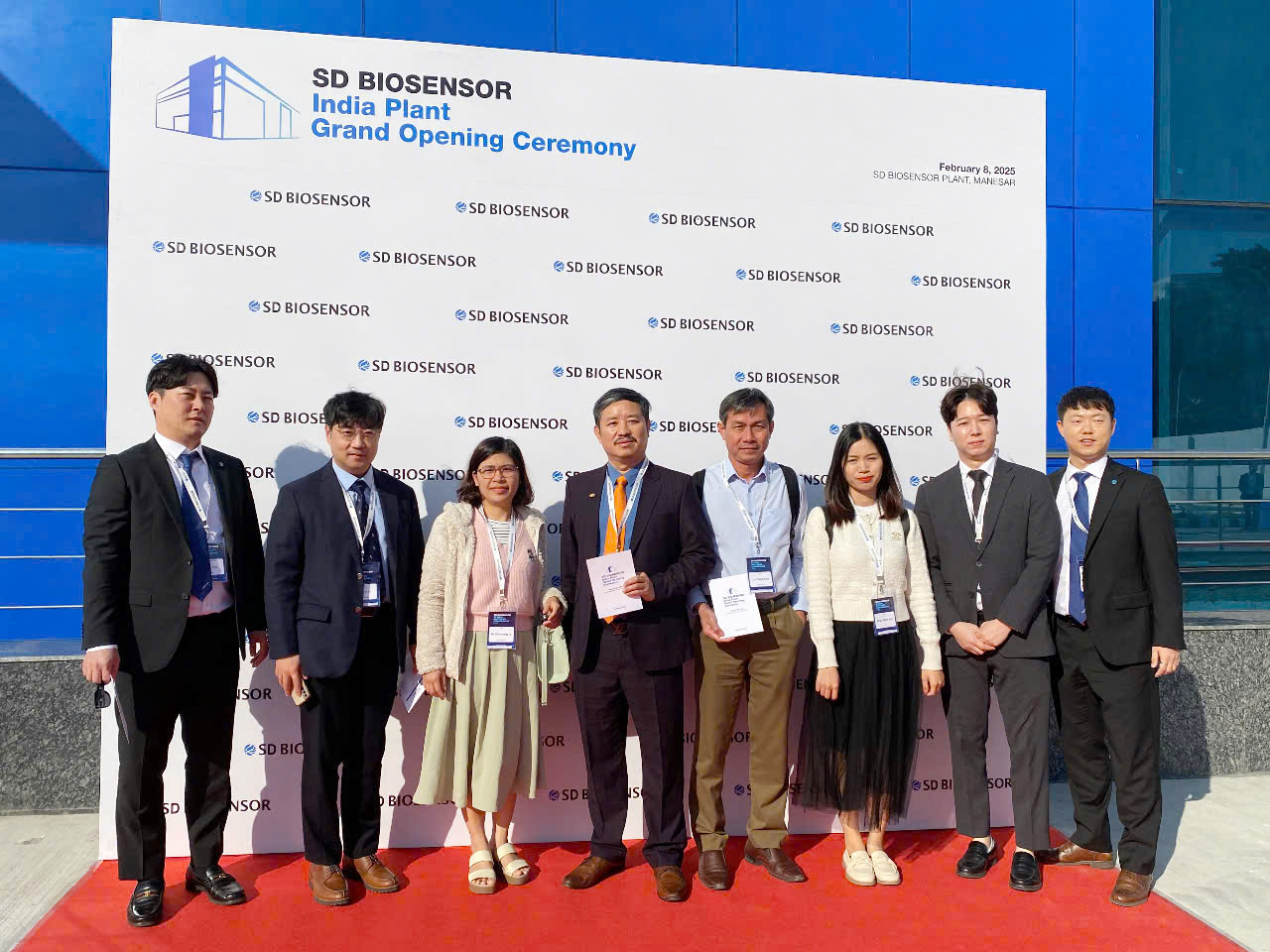 Tập đoàn Y tế AMV cùng đoàn công tác tham dự Sự kiện Khai trương Nhà máy lớn nhất của SD Biosensor tại Ấn Độ tapdoanyteamvcungdoancongtacthamdusukienkhaitruongnhamaylonnhatcuasdbiosensortaiando